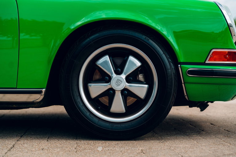 Porsche 911 E