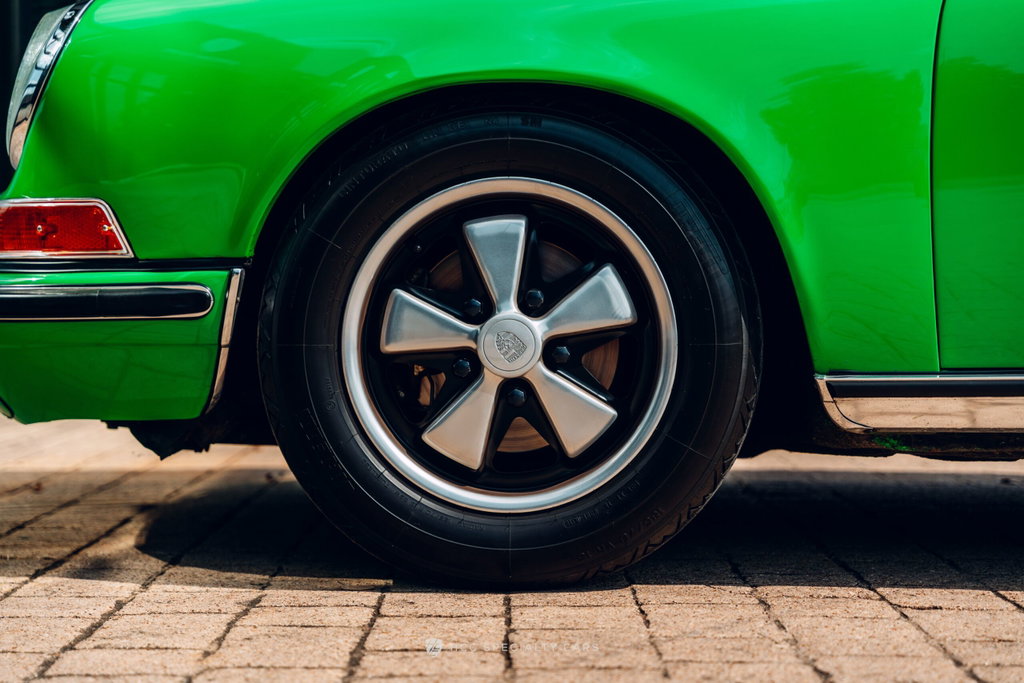 Porsche 911 E