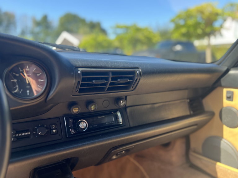 Porsche 964 Carrera 2