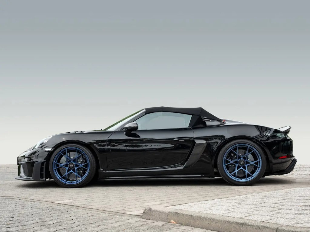 Porsche 718 Spyder RS