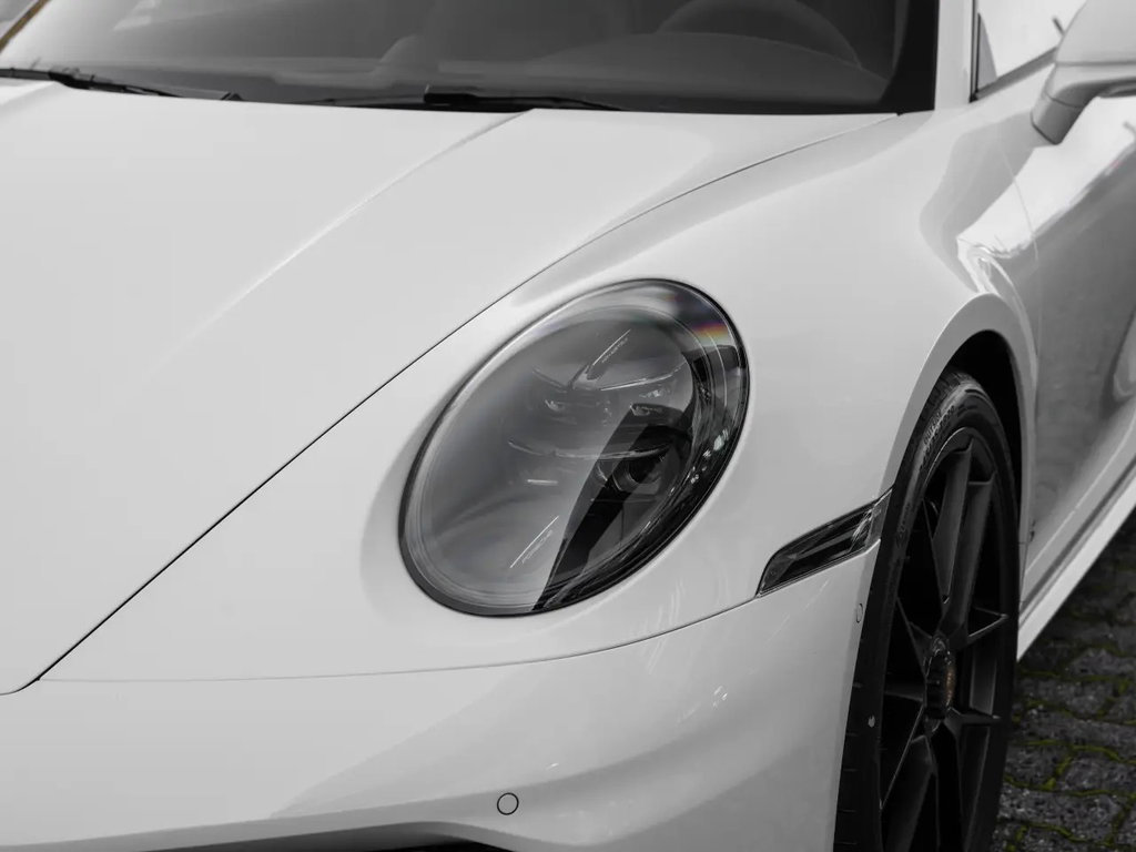 Porsche 992.2 Carrera GTS