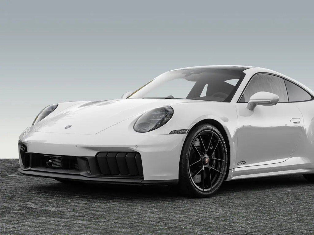 Porsche 992.2 Carrera GTS