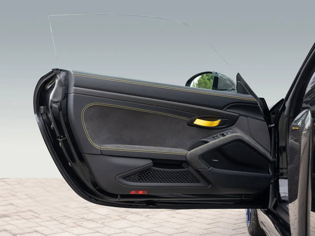 Porsche 718 Spyder RS