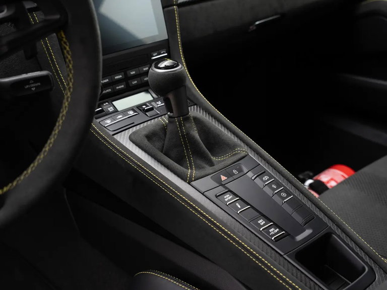 Porsche 718 Spyder RS