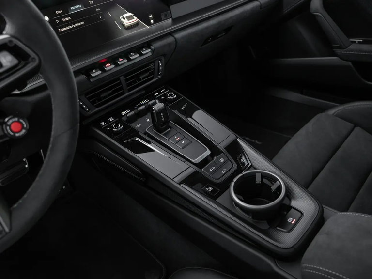 Porsche 992.2 Carrera GTS