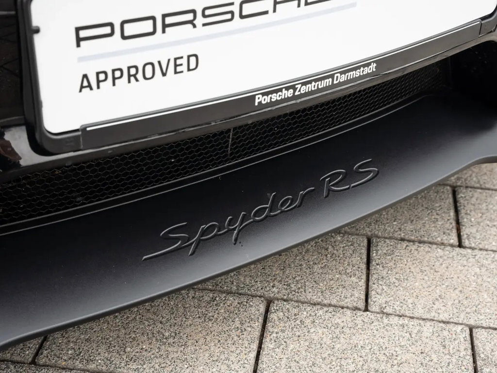 Porsche 718 Spyder RS