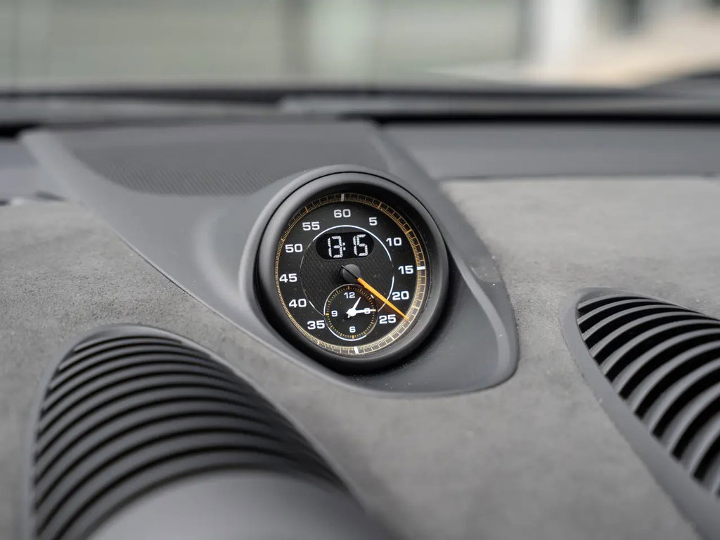 Porsche 718 Spyder RS