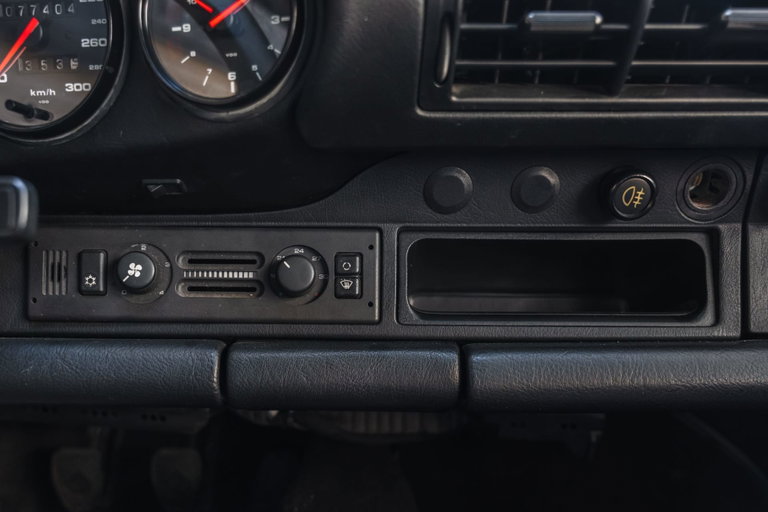 Porsche 964 Carrera RS