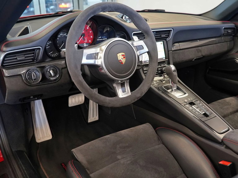 Porsche 991 Carrera 4 GTS