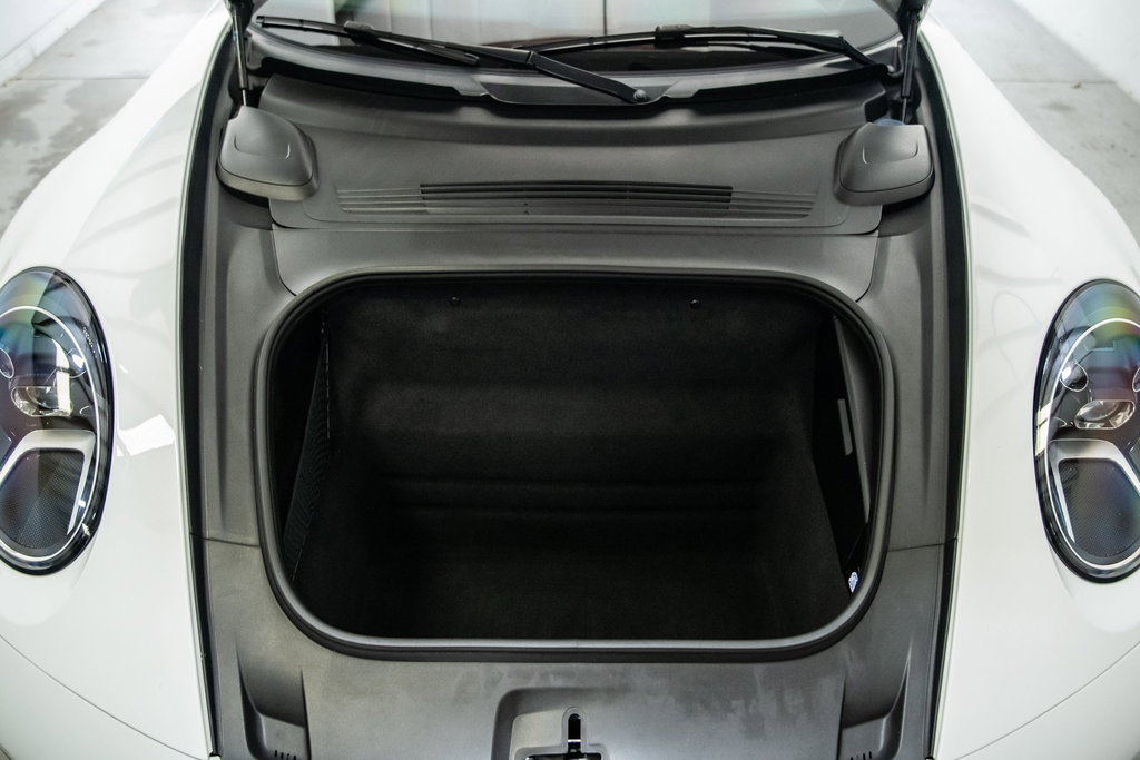 Porsche 992 Carrera