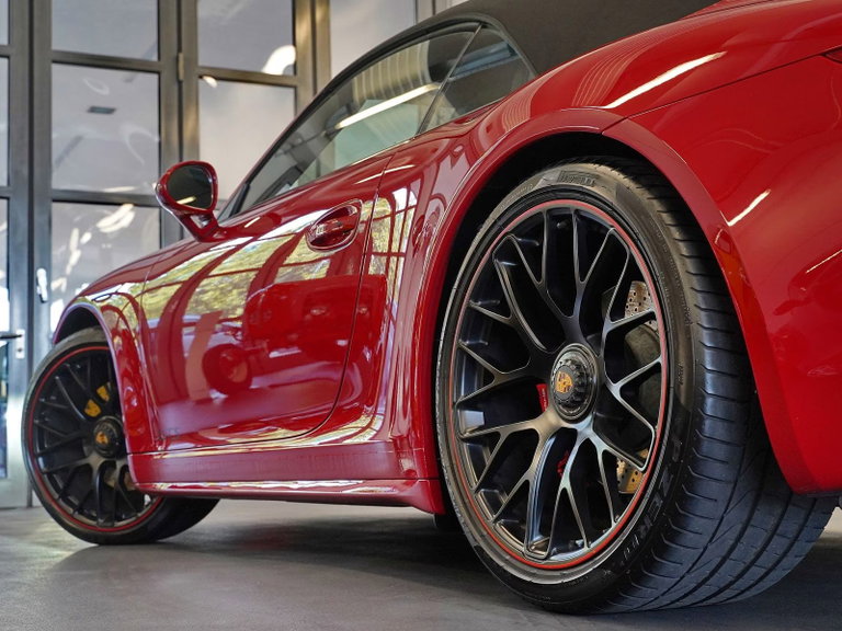 Porsche 991 Carrera 4 GTS