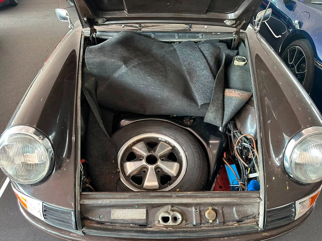 Porsche 911 T