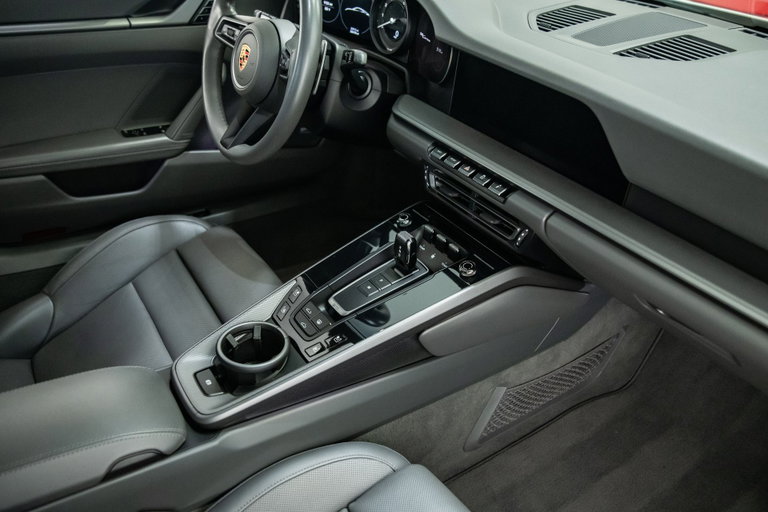 Porsche 992 Carrera