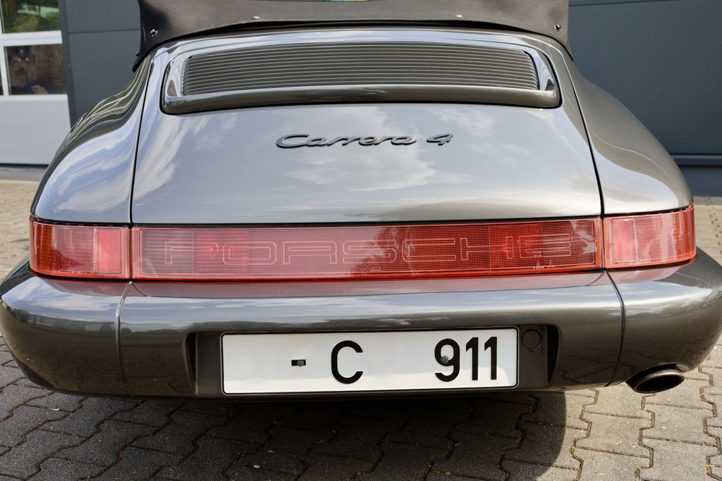 Porsche 964 Carrera 4