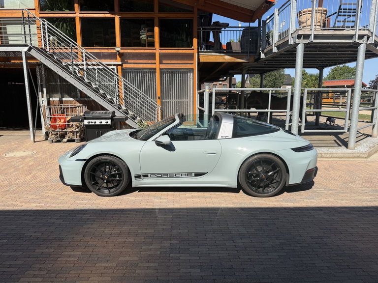 Porsche 992.2 Targa 4 GTS