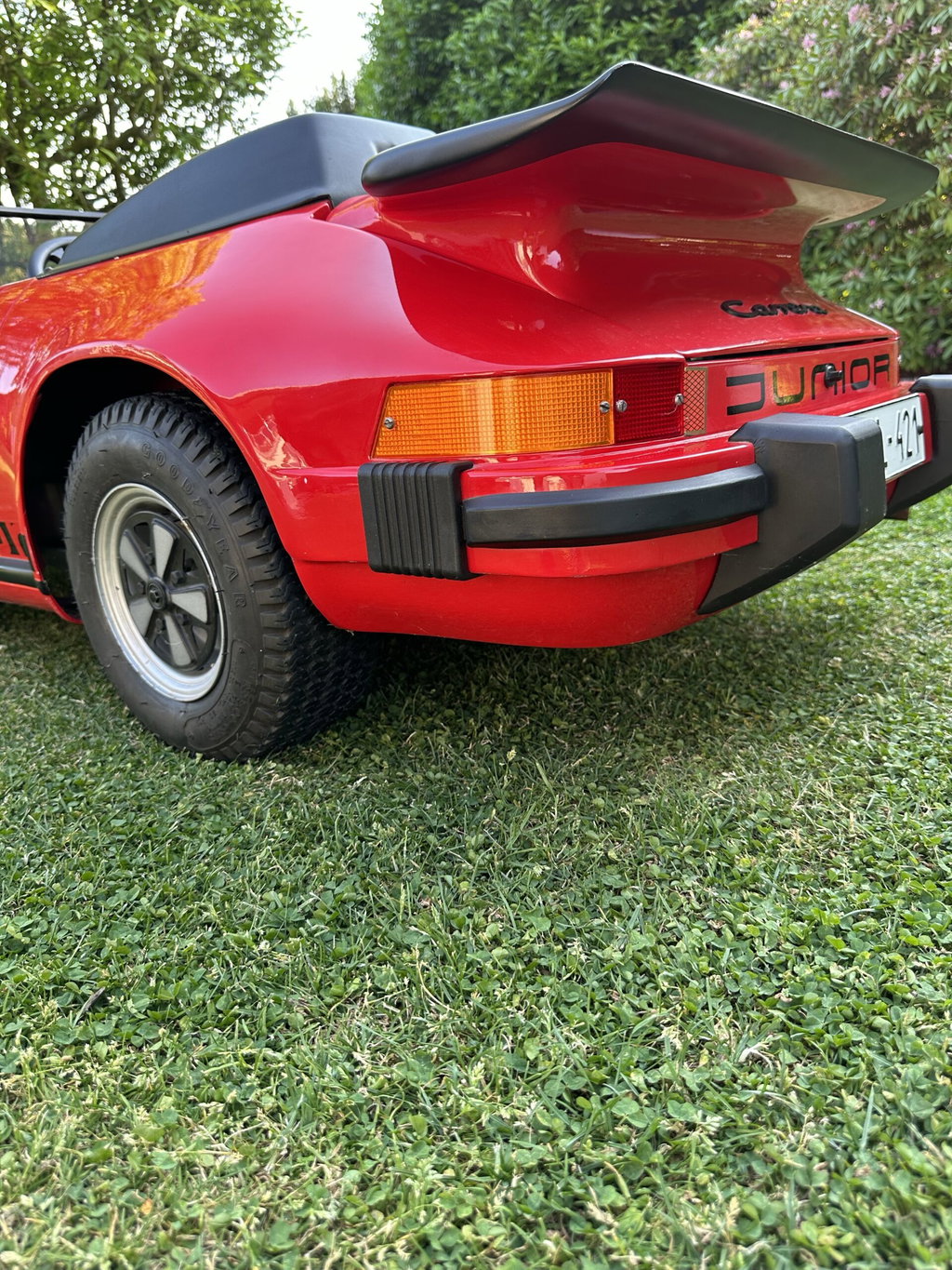 Porsche 911 Junior