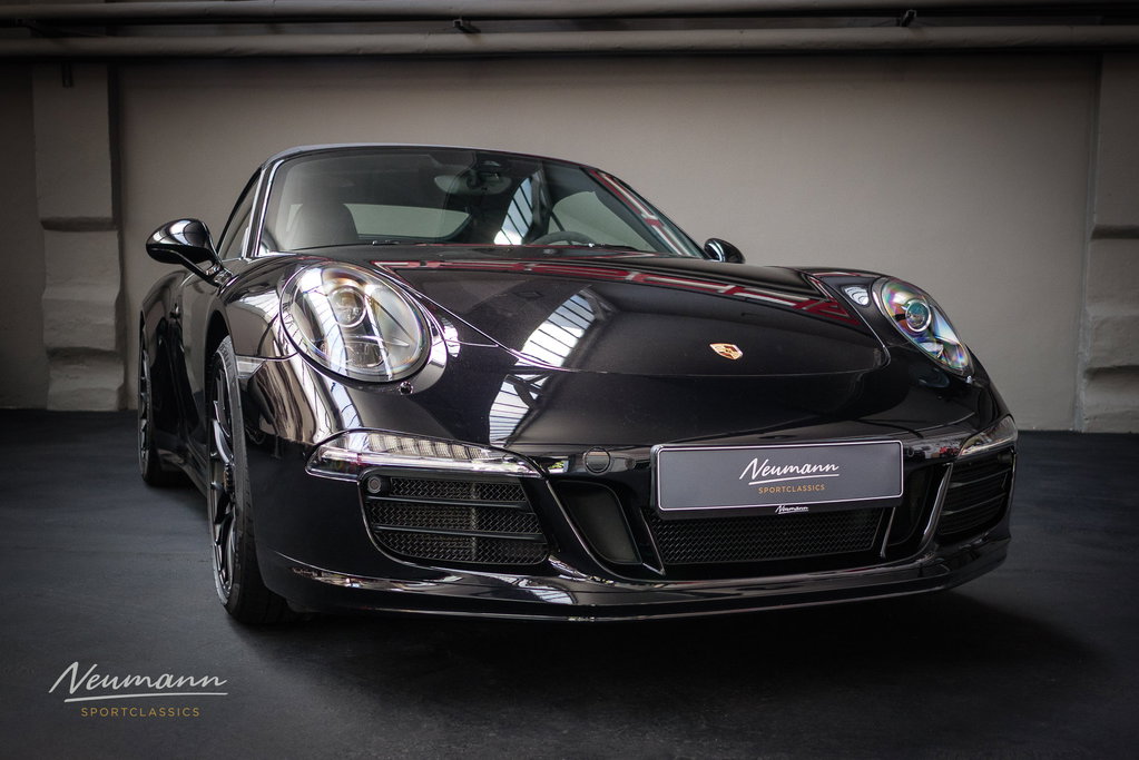Porsche 991 Carrera GTS
