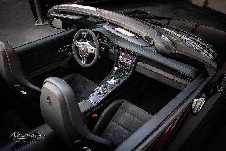 Porsche 991 Carrera GTS