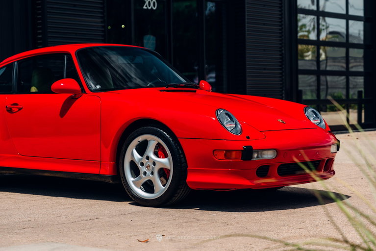 Porsche 993 Carrera 4S
