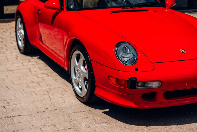 Porsche 993 Carrera 4S