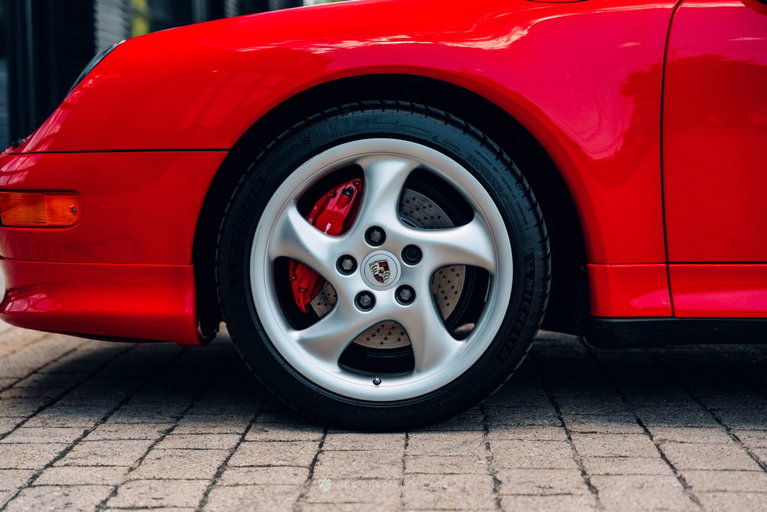 Porsche 993 Carrera 4S