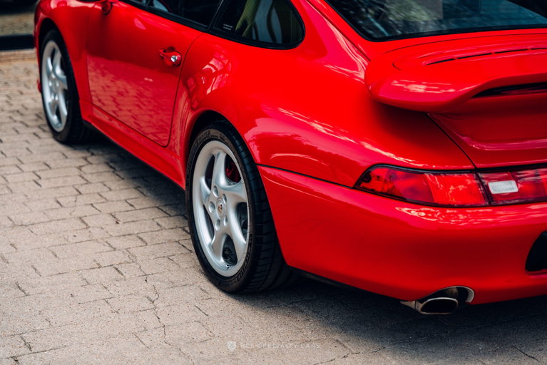 Porsche 993 Carrera 4S