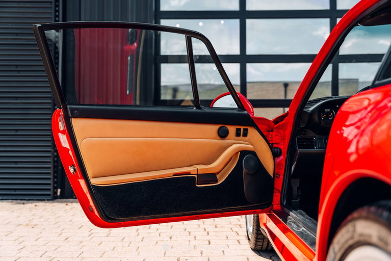 Porsche 993 Carrera 4S