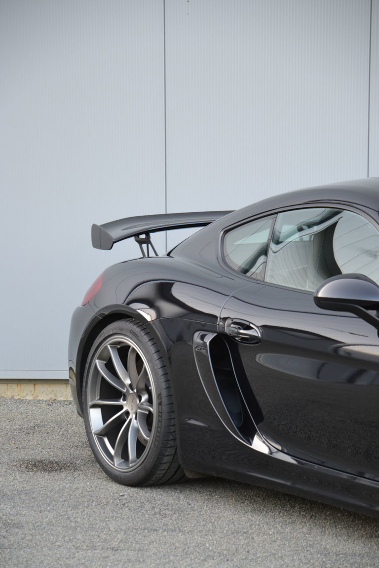 Porsche 981 Cayman GT4