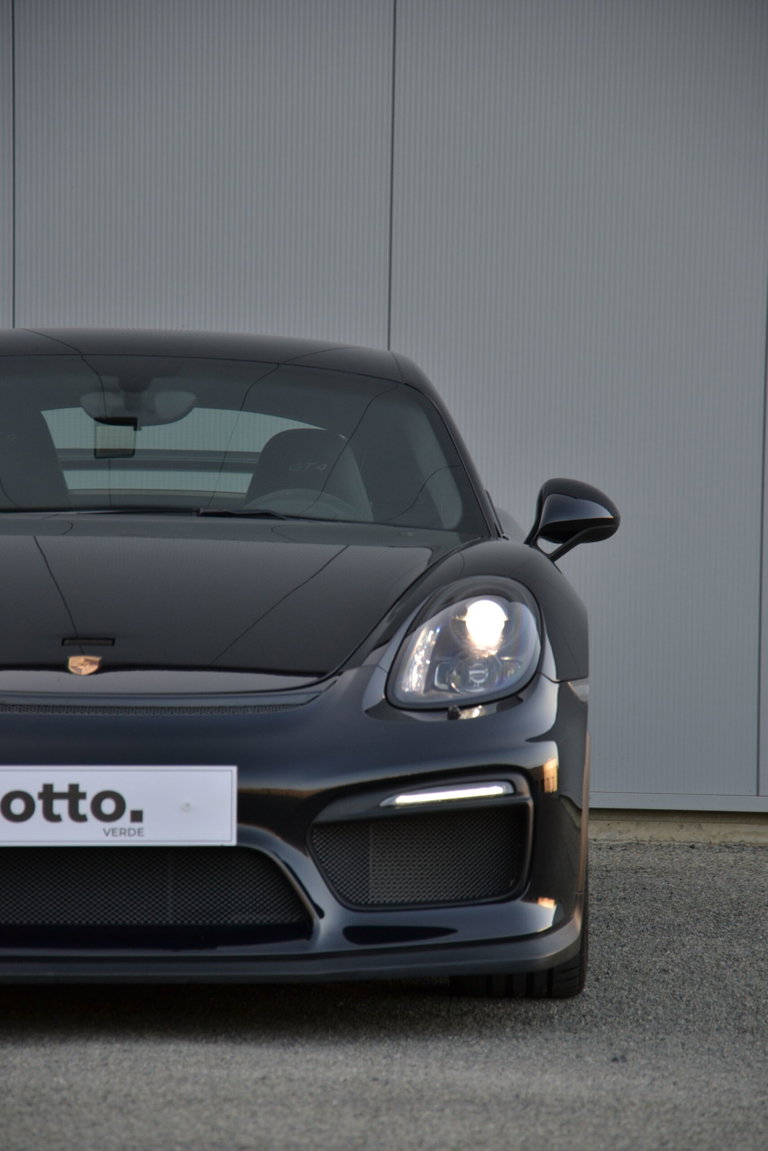 Porsche 981 Cayman GT4