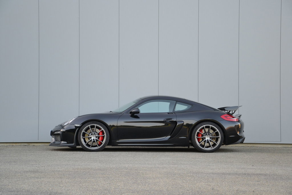 Porsche 981 Cayman GT4