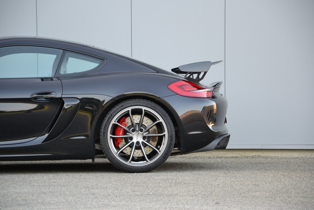 Porsche 981 Cayman GT4