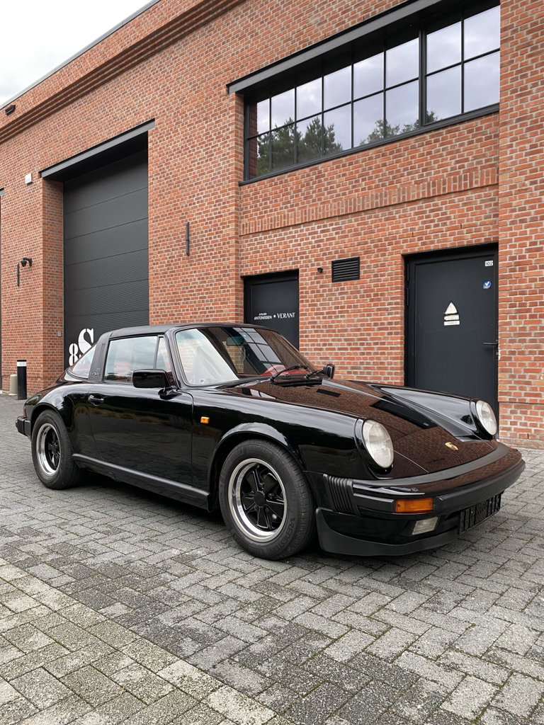 Porsche 911 Carrera 3.2