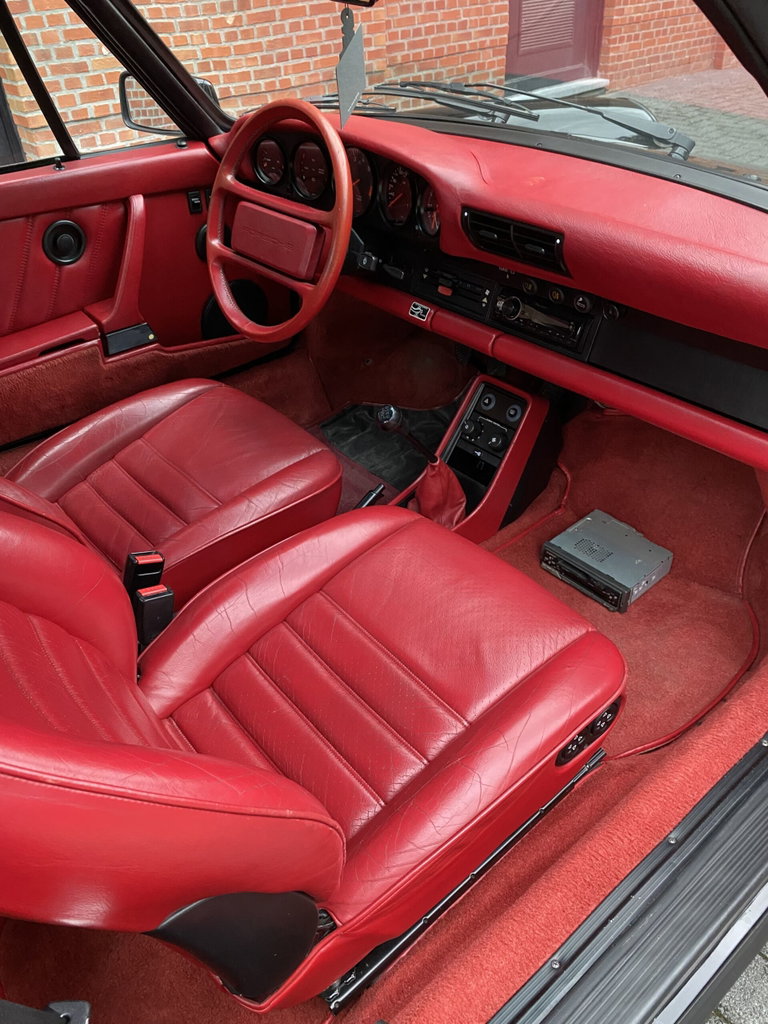 Porsche 911 Carrera 3.2