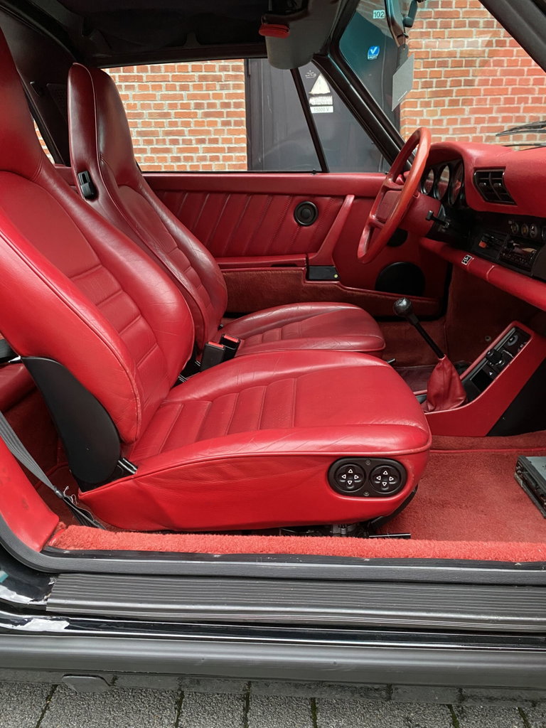 Porsche 911 Carrera 3.2
