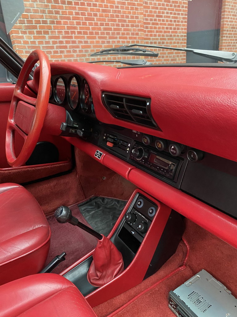 Porsche 911 Carrera 3.2