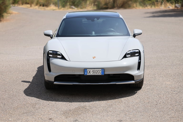 Porsche Taycan 4S Cross Turismo
