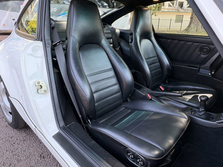 Porsche 964 Carrera 4
