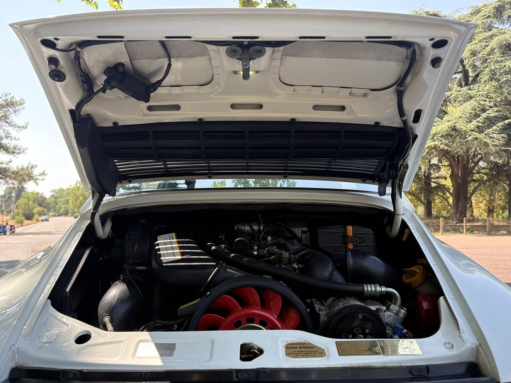 Porsche 964 Carrera 4