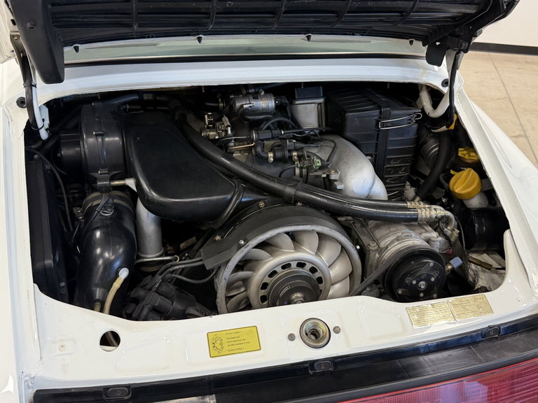 Porsche 964 Carrera 4