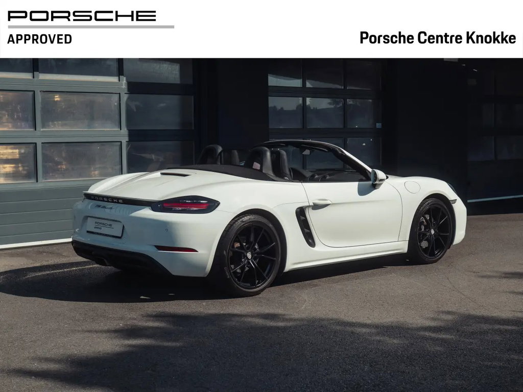 Porsche 718 Boxster