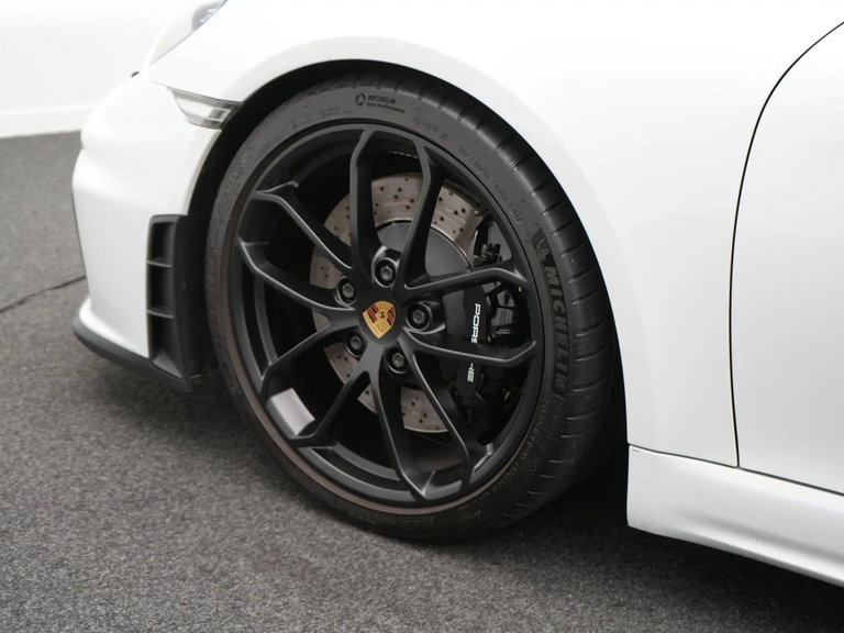 Porsche 718 Spyder