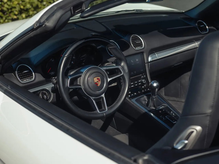 Porsche 718 Boxster