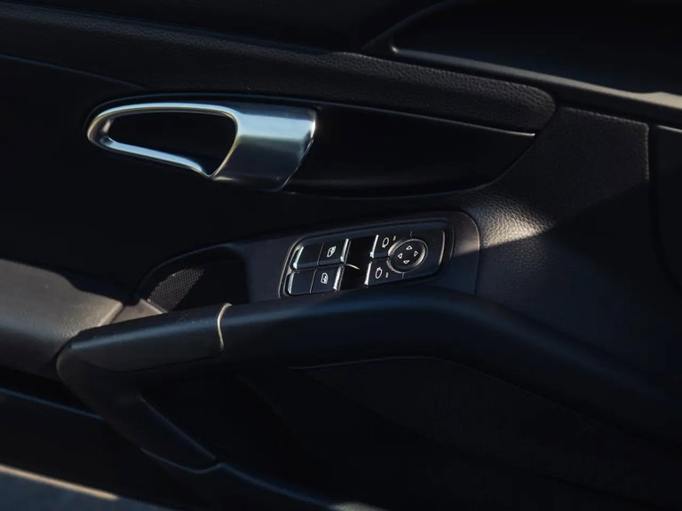 Porsche 718 Boxster