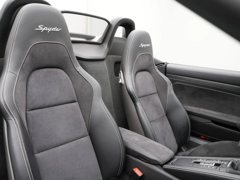 Porsche 718 Spyder