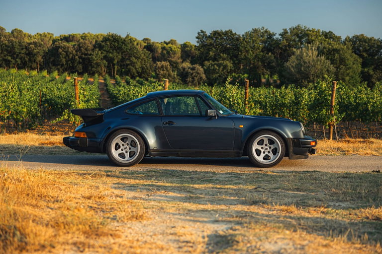 Porsche 911 Turbo 3.3