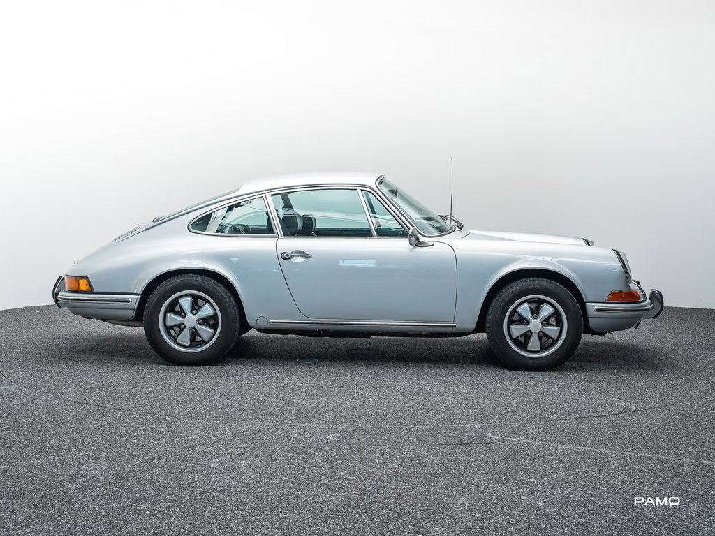 Porsche 911 T