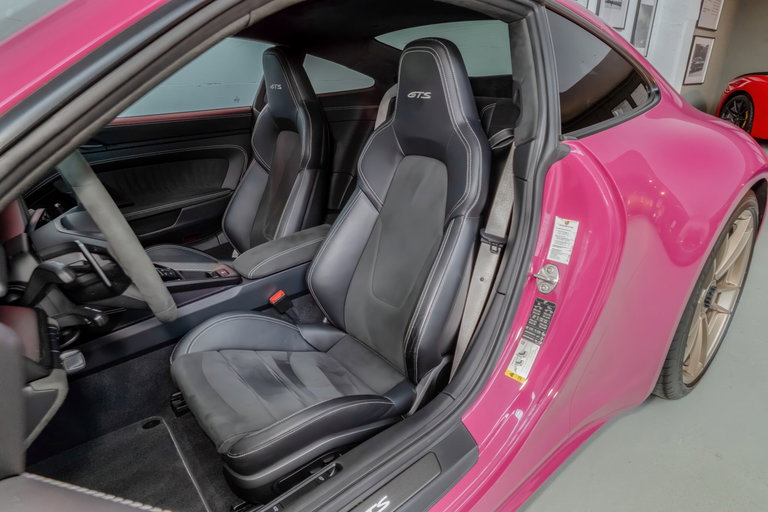Porsche 992 Carrera GTS