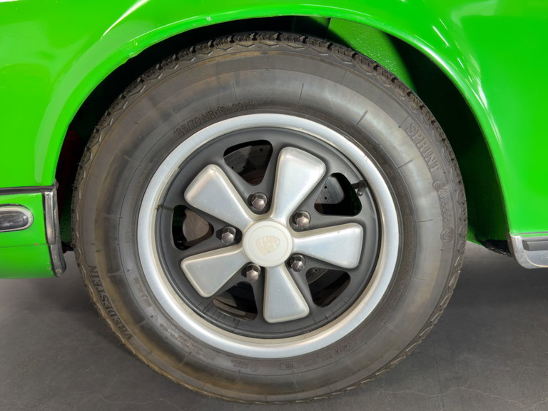 Porsche 911 T