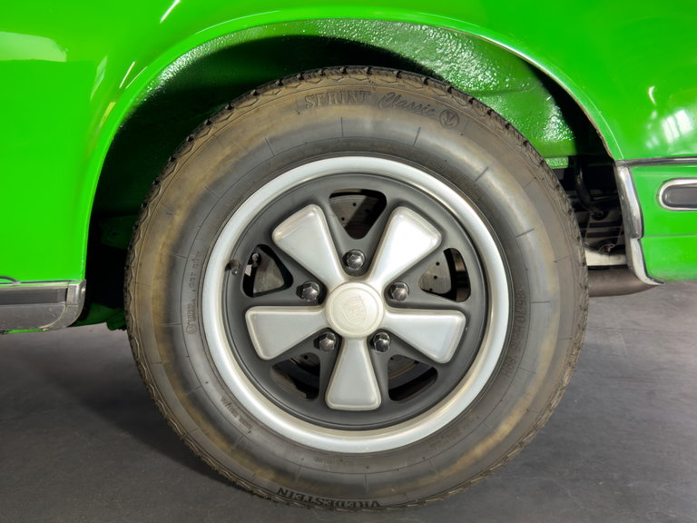 Porsche 911 T