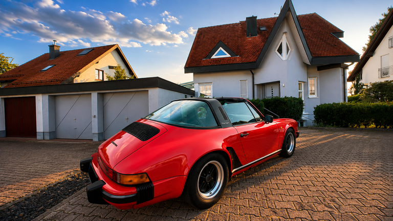 Porsche 911 Carrera 3.2 (KAT)
